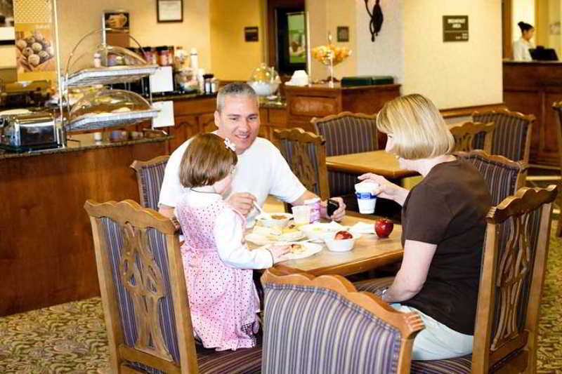 Hampton Inn Brownwood Restoran gambar